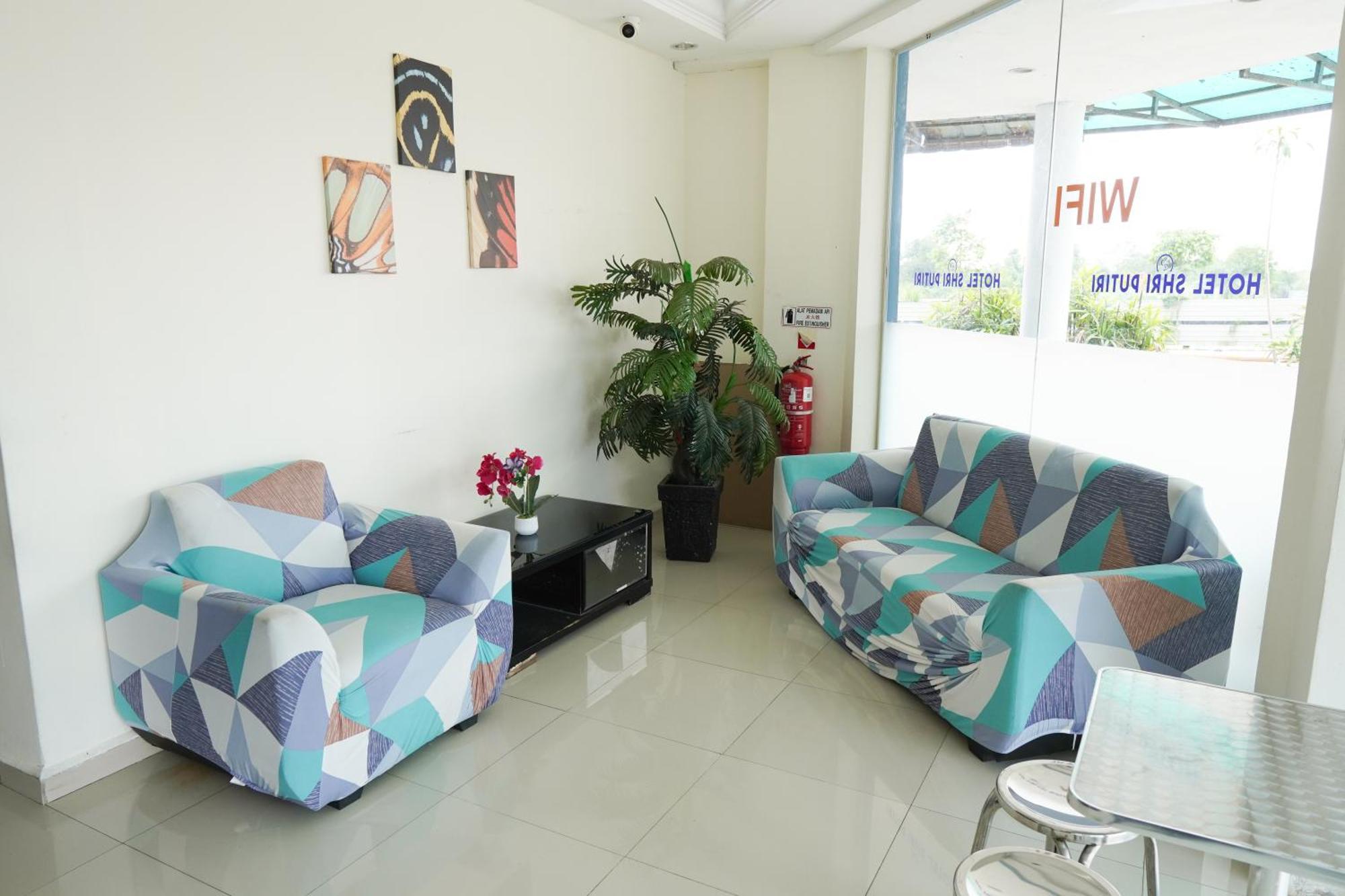 Hotel Shri Putiri Pasir Gudang Εξωτερικό φωτογραφία